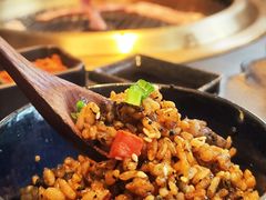 -铭牛烧肉·和牛海鲜自助(高新月牙湖店)