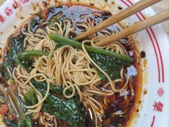 -犟一碗双椒鸡面(得意世界店)