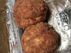 网红草莓肉松小贝-糕材生•糕点•生日蛋糕(解放路店)