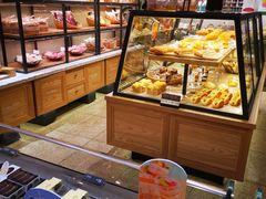 面包甜点陈列柜-法颂(金元宝于家堡购物中心店)