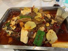 -渝君重庆火锅(嘉宾路店)