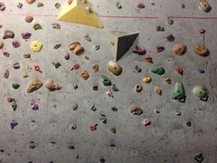 iphone_upload_pic-魔岩攀登(南京东路店)