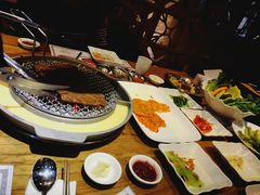 -紫霞门韩国料理烤肉(深南东路店)
