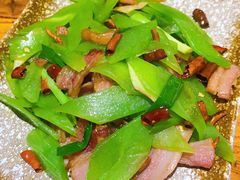 -滇香肴·云南菜蒸汽石锅鱼(云南北路店)