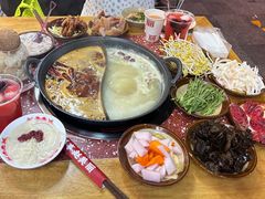 -赵美丽·重庆社区火锅·直营店(火车东站·中豪国际店)