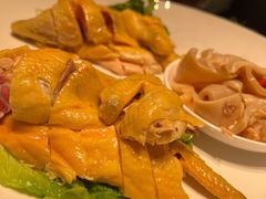 领鲜花胶鸡汤-领鲜天下·焗海鲜·花胶鸡(天目里店)