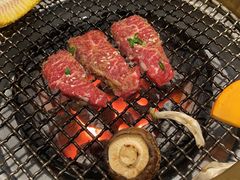 -山川小町·极番烧肉(新地假日广场店)