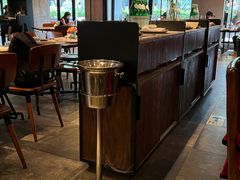 -Carbon莫卡哆·意大利复古集市餐厅(杭州大厦店)