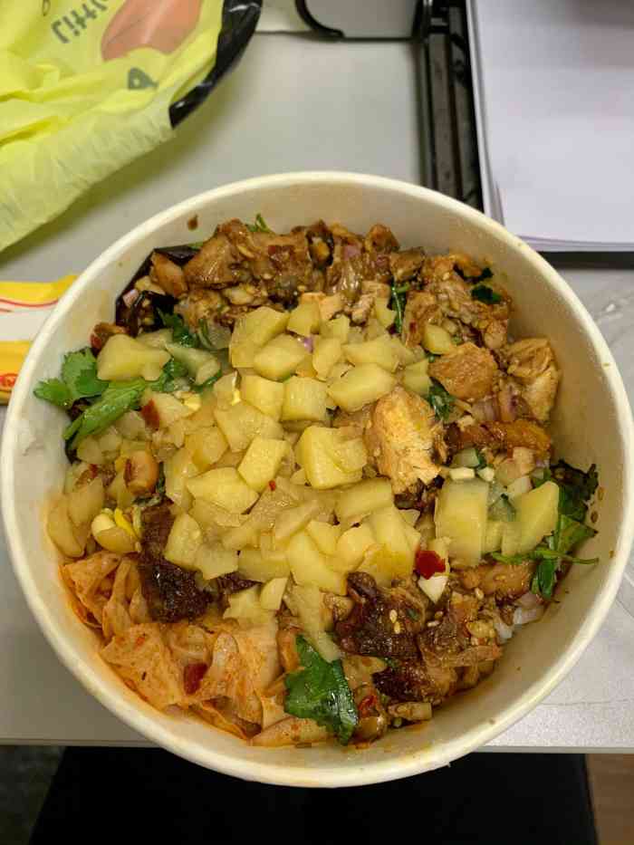 谢宝林烤肉拌饭(聚福乐店"虽然现在不知道是否仍然营业,但仍旧疯狂