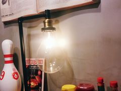 -HIGH FIVE哈福手工汉堡(桂林路店)