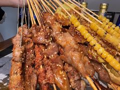 -卞二小串·鹤岗烧烤·坑烤(永定路店)