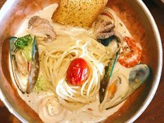 -I HOLIC艾豪丽披萨(KKone店)