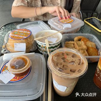 立白下面有很大的hitea和这家茶档，简直是员工打d
