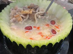 -野迹·石橄榄鸡·烧烤(新洲店)