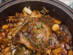 -海派美食·家宴海鲜青岛菜·石锅鲽鱼头(东方城店)