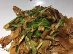 -韵秋荷(宝山龙湖天街店)