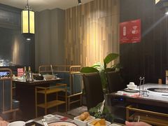 -野山舂·贵州现舂酸汤牛肉(民生路店)