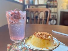 -Café Monson