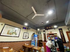 大堂-朱大嘴肥肠血旺(福字街店)