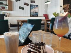 黑森林-雕刻时光咖啡馆(交大店)