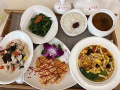 -月满阁月子中心(莲湖区店)