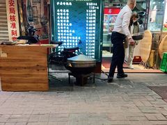 门面-天宝食坊·啫啫煲大排档(西华路店)