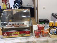 -杭州中沃沃尔沃4S店(滨江区店)