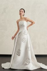 点击看大图 -GODDESS WHITE婚纱礼服(鹏城动力大厦店)