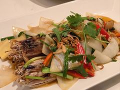富贵虾-三亚亚龙湾瑞吉酒店·宴悦Driftwood·游水海鲜·牛排·草坪·私人定制