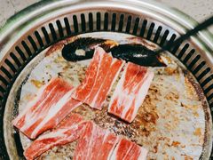 -金滏山烤肉·海鲜·火锅自助餐厅(襄阳万达店)