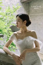 -Lady  Jane高端婚纱礼服馆