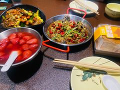 -曼听小寨海鲜烧烤·大连辣炒大王(盖州街店)
