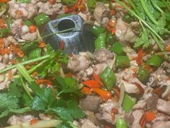 -兔行天下-鸿鹤鲜锅兔(中海国际店)