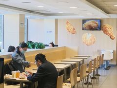 大堂-麦当劳(军博店)