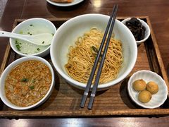-蟹上黄·蟹黄面·江南糖水(人民广场店)