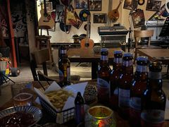 -南锣鼓巷吉他吧(鼓楼店)