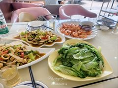 -覃记海鲜美食餐厅