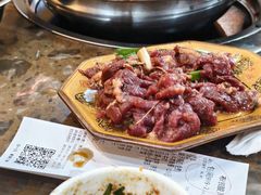 -黄利砖万峰林布依特色酸笋牛肉馆