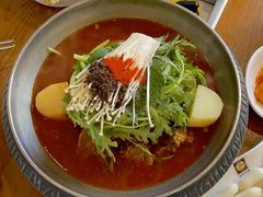 -喇喇排骨火锅·传统韩式脊骨汤(望京西园总店)