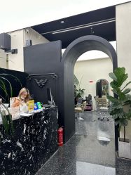 -Hair Co.一间沙龙