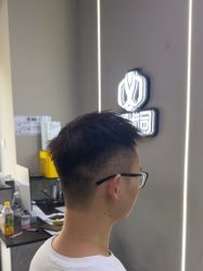 -尤司男士国潮理发馆