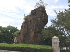 -上海市龙华烈士陵园