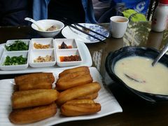 稀豆油条-福照楼汽锅鸡·云南菜(护国路店)