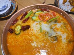 -洱火云南酸菜牛肉火锅(石景山当代商城店)