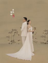 -樱花婚纱摄影