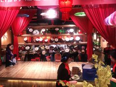 -老滇山寨•云南特色菜•地方菜•民族风情歌舞表演(金碧店)