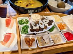 -芸南道·过桥米线(昆明老街旗舰店)