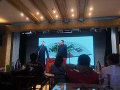 -嘻哈包袱铺(交道口店)