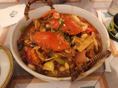 美味膏蟹煲小煲仔-十面欢腾·海鲜面·台式Bistro(长乐路店)