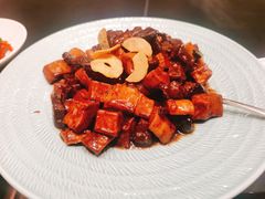 黑蒜蜜椒澳洲安格斯牛肉粒-环球港凯悦 · 享悦中餐厅